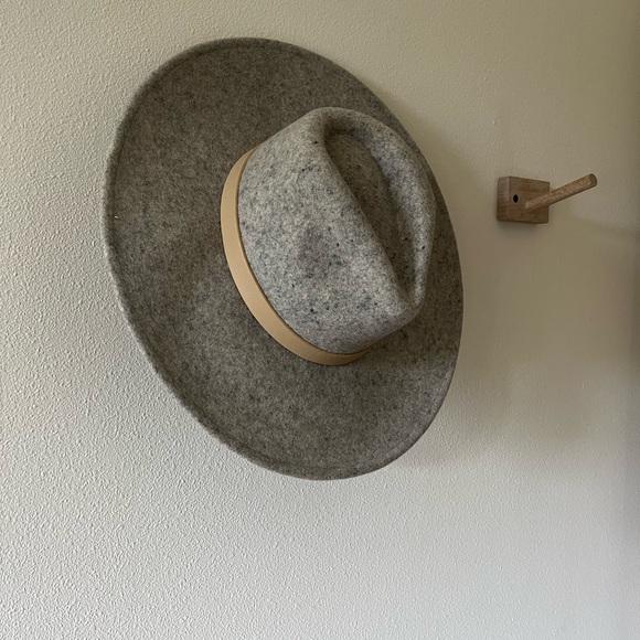 Hat - Picture 2 of 2